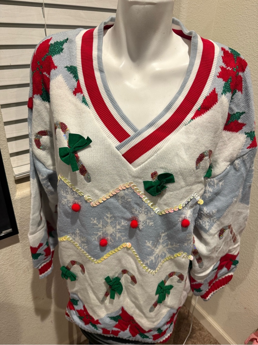 33 Degrees Christmas Sweater